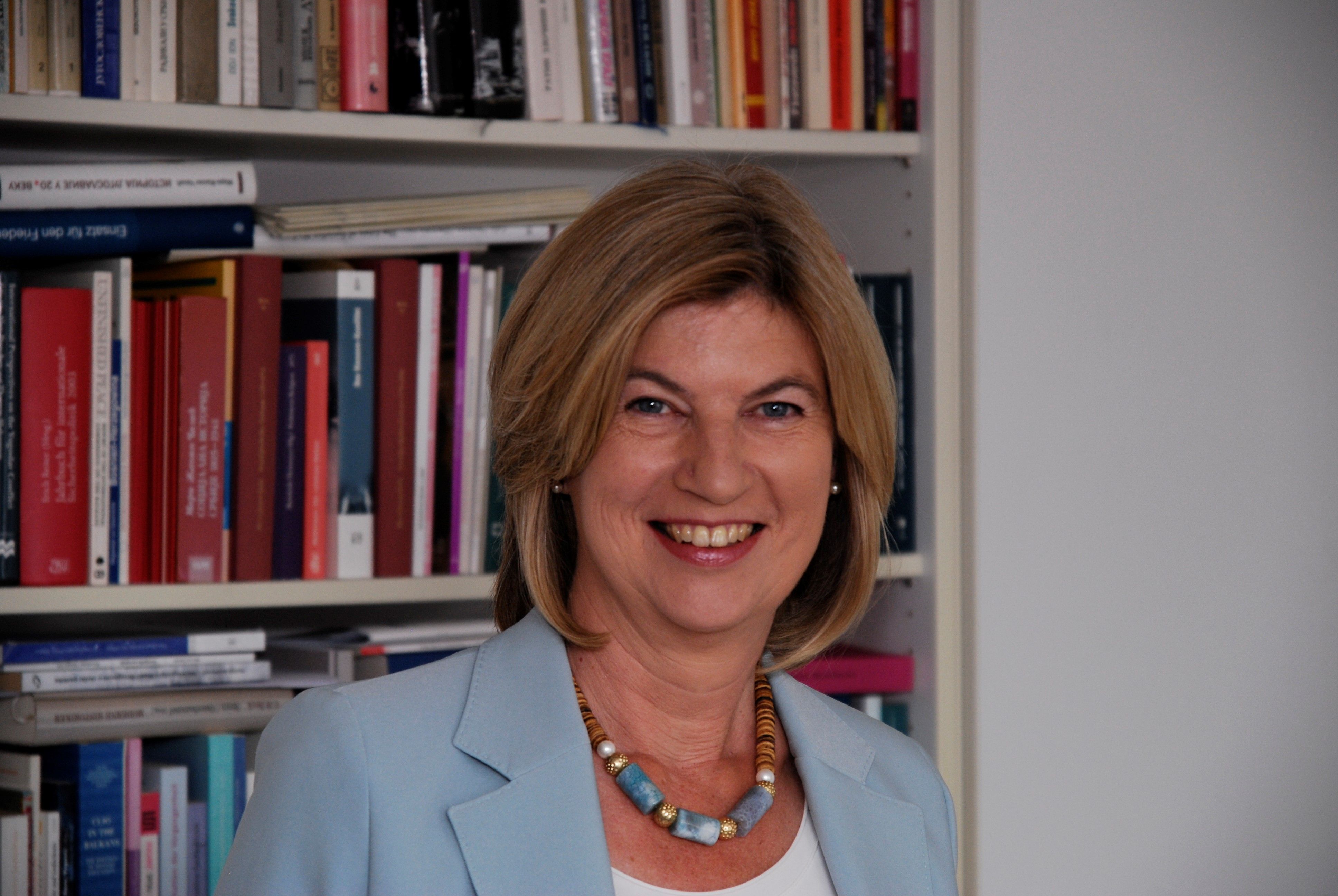 Dr. Marie-Janine Calic
